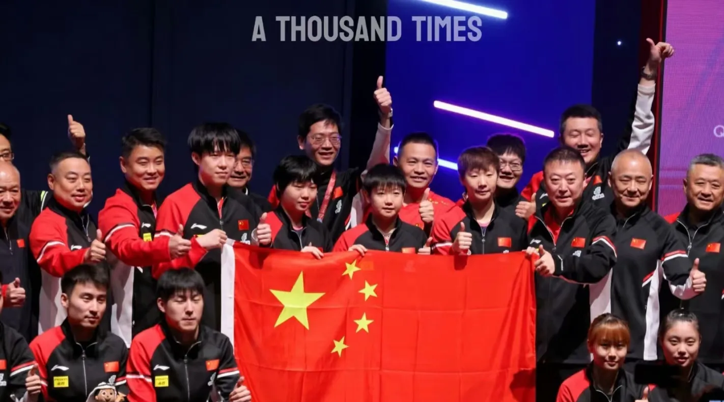 劲爆的比赛场面,球员们奋力拼搏不服输的简单介绍 劲爆的比赛场面,球员们奋力拼搏不服输的简单介绍