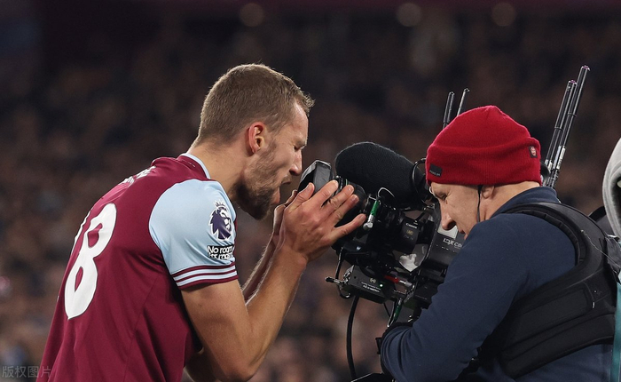 曼联客场击败西汉姆,继续追赶积分榜前列 曼联客场击败西汉姆,继续追赶积分榜前列