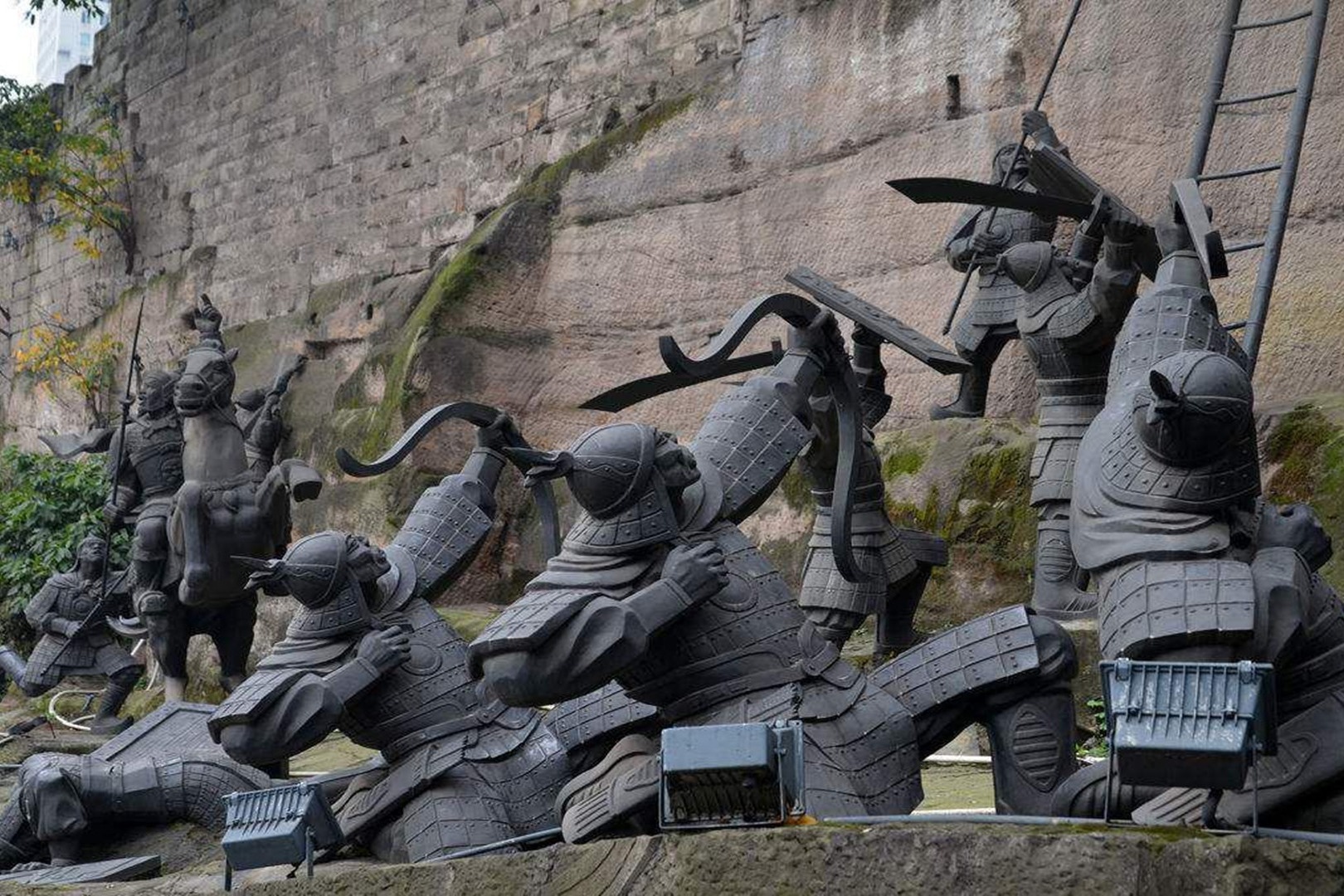 比赛攻守平衡,双方陷入僵持 比赛攻守平衡,双方陷入僵持