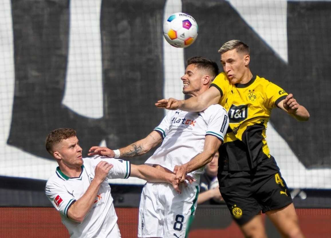 多特蒙德客场不敌对手,遭遇两连败 多特蒙德客场不敌对手,遭遇两连败