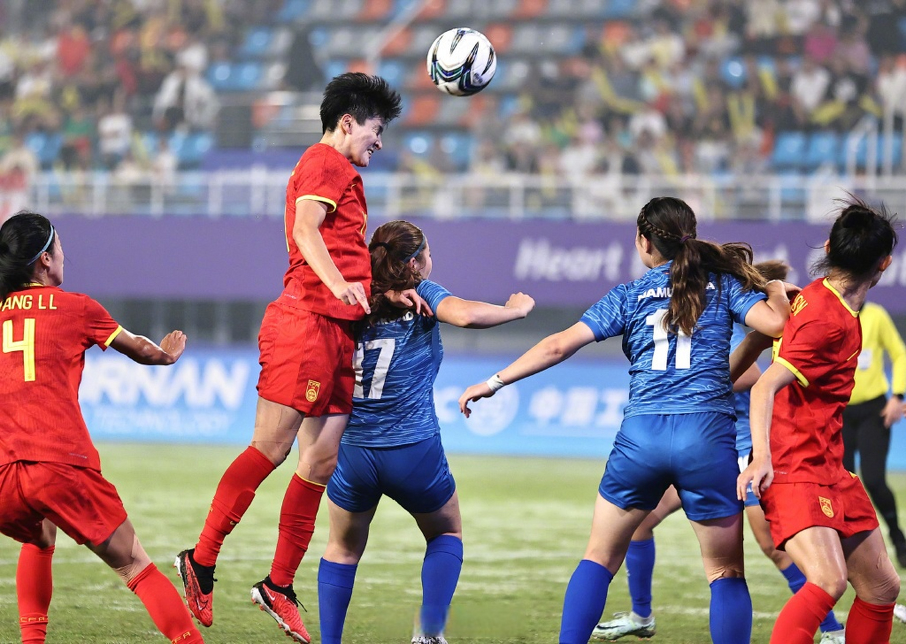 精彩赛事!中国女足再次展示实力 精彩赛事!中国女足再次展示实力