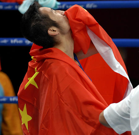 开云平台-中国队完胜泰国队，辛杜高光表现