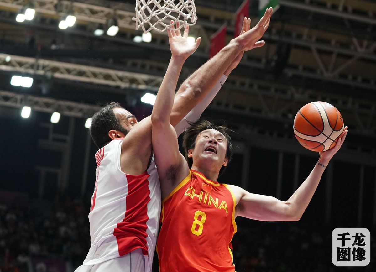 开云体育APP下载-黑山击败对手，获得篮球比赛金牌